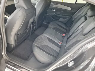 Peugeot 408 PHEV 225 e-EAT8 GT