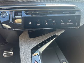 Peugeot 5008 mHEV 145 e-DCS6 GT Aut. Pano + 360° Kamera