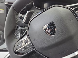 Peugeot 2008 PureTech 130 Allure EAT8