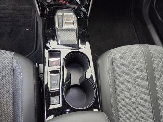 Peugeot 2008 PureTech 130 Allure EAT8