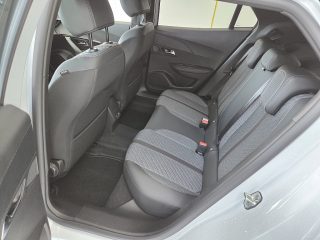 Peugeot 2008 PureTech 130 Allure EAT8