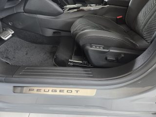 Peugeot 2008 Hybrid 145 e-DCS6 GT Glasdach,