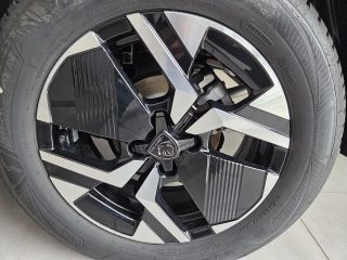 Peugeot 2008 Hybrid 145 e-DCS6 GT Glasdach,