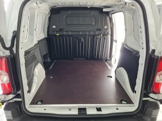 Toyota Pro Ace City Kastenwagen 1,5 102 L1 Comfort AHK