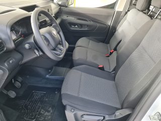 Toyota Pro Ace City Kastenwagen 1,5 102 L1 Comfort AHK