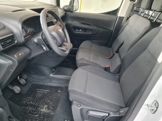 Toyota Pro Ace City Kastenwagen 1,5 102 L1 Comfort 2 Schiebtüren AHK