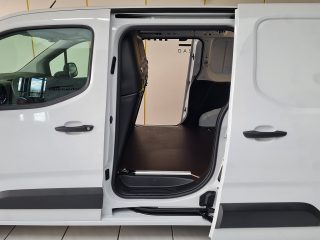 Toyota Pro Ace City Kastenwagen 1,5 102 L1 Comfort 2 Schiebtüren AHK