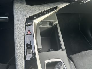 Peugeot 5008 mHEV 145 e-DCS6 GT Aut. AHK + 360° Kamera