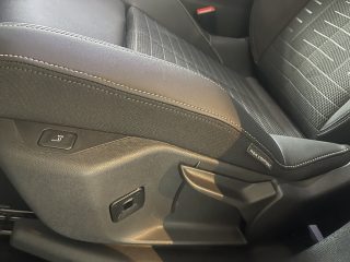 Peugeot 3008 Hybrid 136 E-DCS6 Allure Aut.