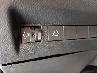 Peugeot 2008 Hybrid 145 e-DCS6 Allure