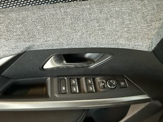 Peugeot 5008 mHEV 145 e-DCS6 GT Aut. AHK + 360° Kamera