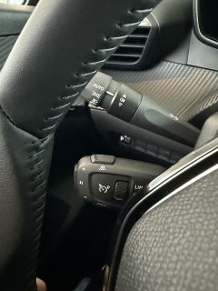 Peugeot 208 PureTech 100 S&S Allure