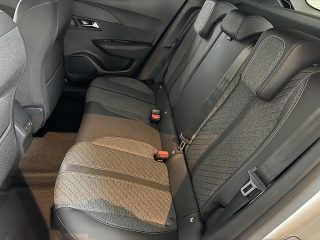 Peugeot 2008 PureTech 100 S&S Allure 6-Gang-Manuell