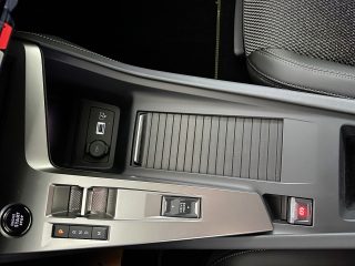 Peugeot 408 Hybrid 145 e-DCS6 GT 360 Vision Pack