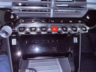 Peugeot e-2008 50kWh Allure