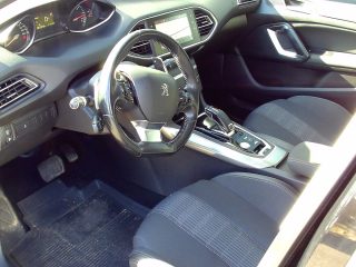 Peugeot 308 1,5 BlueHDI 130 Allure S&S EAT8 Aut.