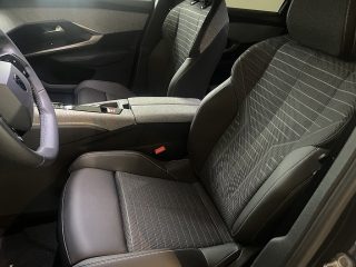 Peugeot 3008 Hybrid 136 E-DCS6 Allure Aut.