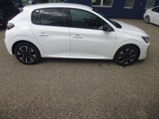 Peugeot 208 PT 100 Allure ACC, Navi, 360° Kamera