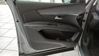 Peugeot 3008 1,2 PureTech 130 S&S EAT6 Allure