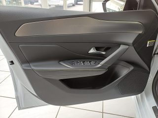 Peugeot 308 SW Hybrid 145 e-DSC6 GT