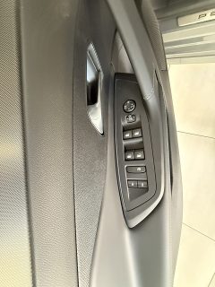 Peugeot 308 SW Hybrid 145 e-DSC6 GT Exclusive Vollaustattung