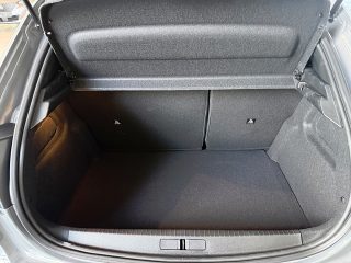 Peugeot 208 Hybrid 110 e-DCS6 GT Vollausstattung