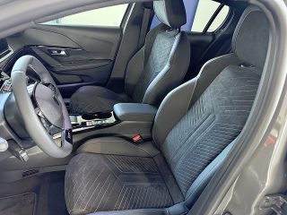 Peugeot 208 Hybrid 110 e-DCS6 GT Vollausstattung