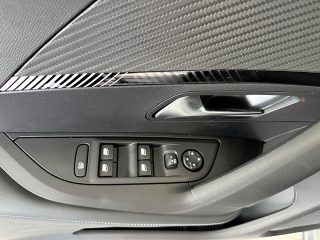 Peugeot 2008 Hybrid 110 e-DCS6 Allure