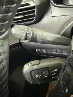 Peugeot 2008 Hybrid 110 e-DCS6 Allure