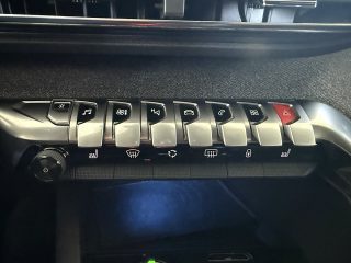 Peugeot 5008 1,5 BHDI 130 6-Gang GT Line elektr. Sitze