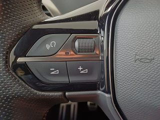 Peugeot 5008 1,5 BHDI 130 6-Gang GT Line elektr. Sitze