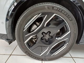 Peugeot 3008 Dual-Elektromotor 325 AWD - Batterie 73 kWh