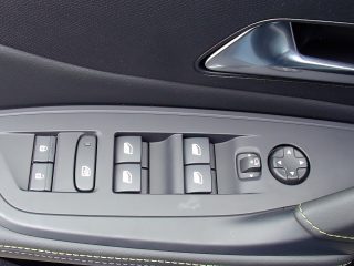 Peugeot 308 SW Hybrid 145 e-DSC6 GT