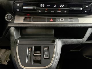 Citroën Jumpy DoKa BlueHDi 180 S&S EAT8 M