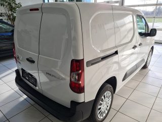 Toyota Pro Ace City Kastenwagen 1,5 102 L1 Comfort AHK