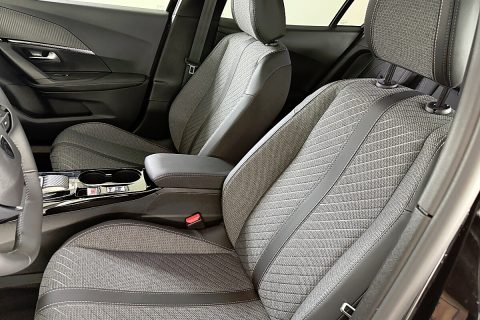 Peugeot 2008 Hybrid 110 e-DCS6 Allure