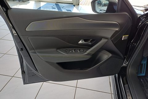 Peugeot 308 SW BlueHDi 130 EAT8 GT Excluisive