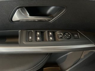 Peugeot 3008 Hybrid 136 E-DCS6 Allure Aut.