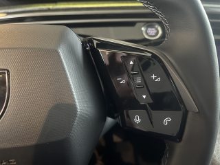 Peugeot 3008 Hybrid 136 E-DCS6 Allure Aut.