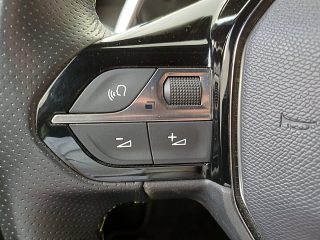 Peugeot 2008 PureTech 130 S&S GT EAT8