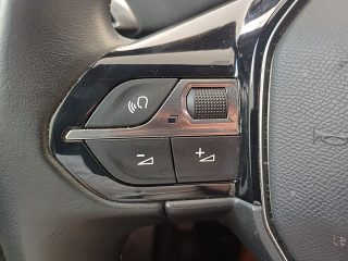 Peugeot 3008 PT 130 6-Gang-Manuell Allure Pack