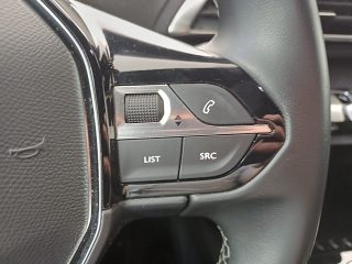 Peugeot 3008 PT 130 6-Gang-Manuell Allure Pack