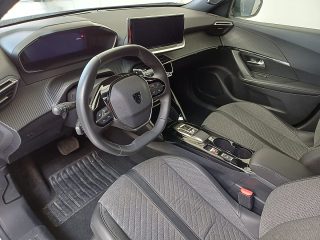 Peugeot 2008 PureTech 130 S&S Allure EAT8