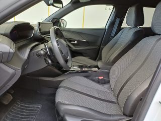 Peugeot 2008 PureTech 130 S&S Allure EAT8