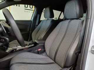 Peugeot 2008 PureTech 130 S&S Allure EAT8