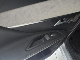 Peugeot 3008 PureTech 130 EAT8 GT