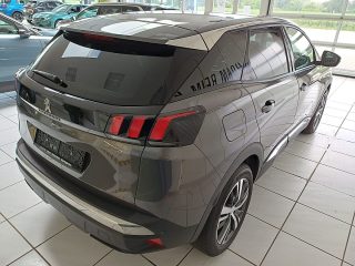 Peugeot 3008 PureTech 130 EAT8 Allure Pack