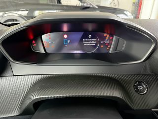 Peugeot 2008 Hybrid 110 e-DCS6 Allure