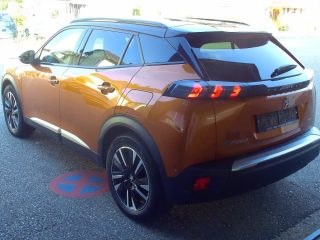 Peugeot e-2008 50kWh GT