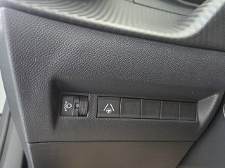 Peugeot 2008 Hybrid 110 e-DCS6 Allure